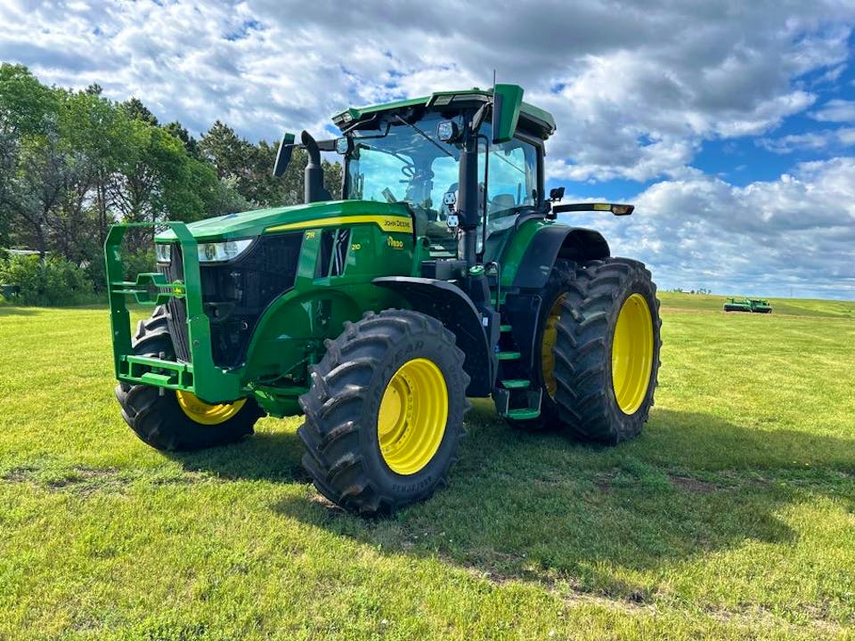 John Deere 7R 210