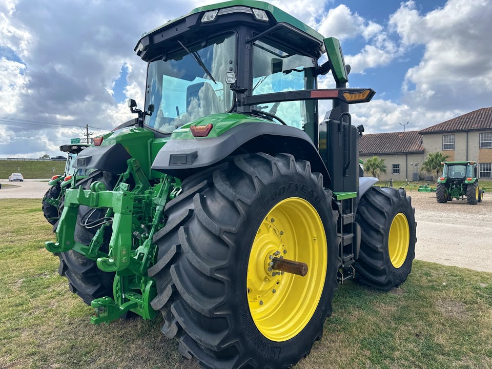 John Deere 7R 230