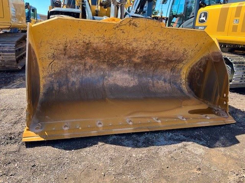 John Deere 824P6.25P