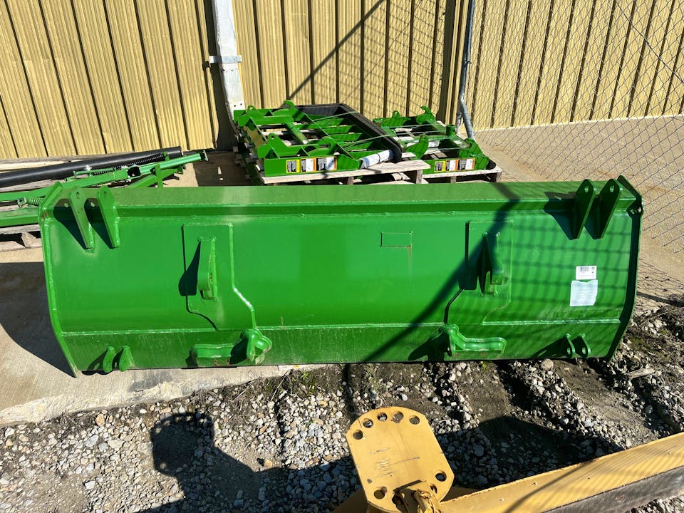 John Deere 84” GRAPPLE READY BUCKET