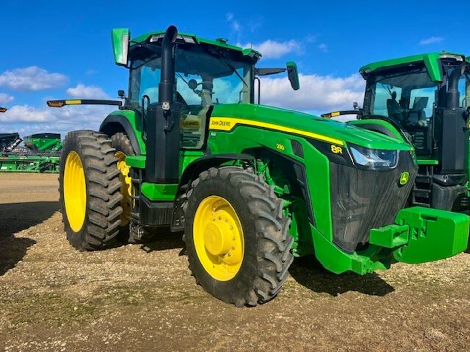 John Deere 8R 230