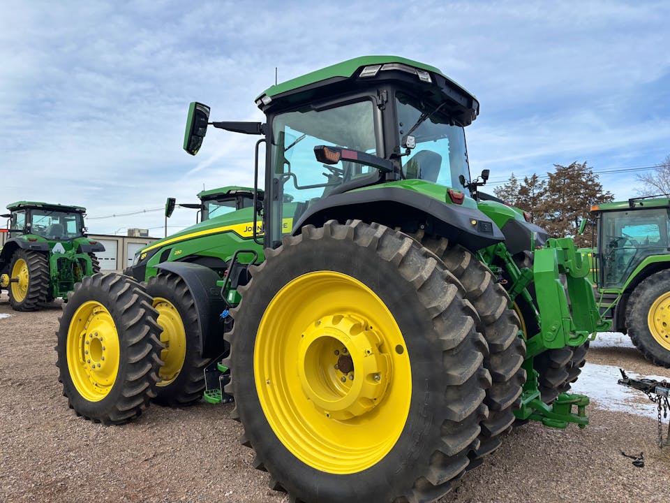 John Deere 8R 230