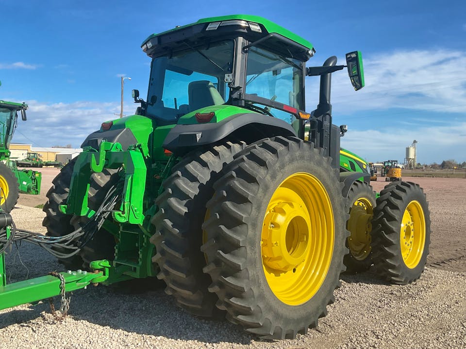 John Deere 8R 230