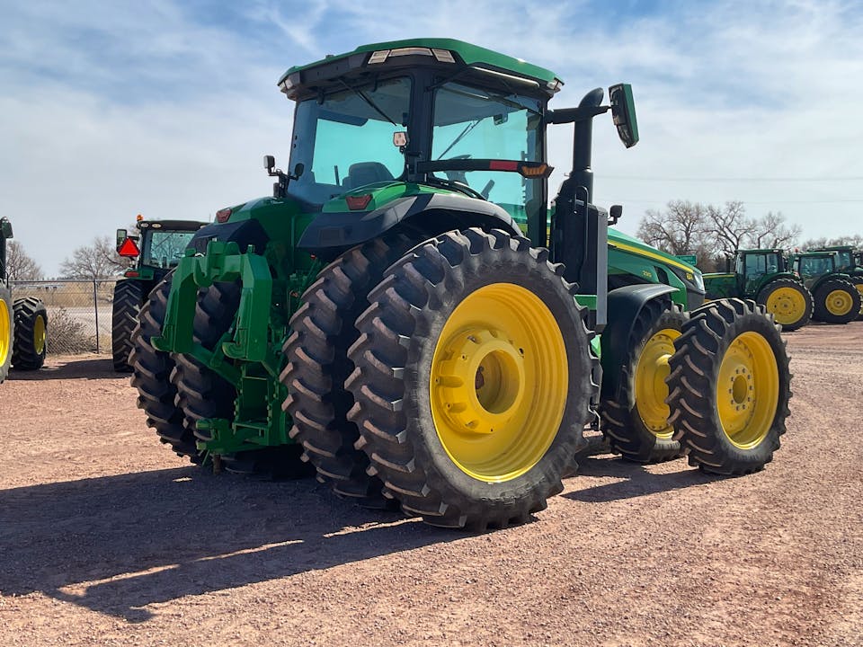 John Deere 8R 230