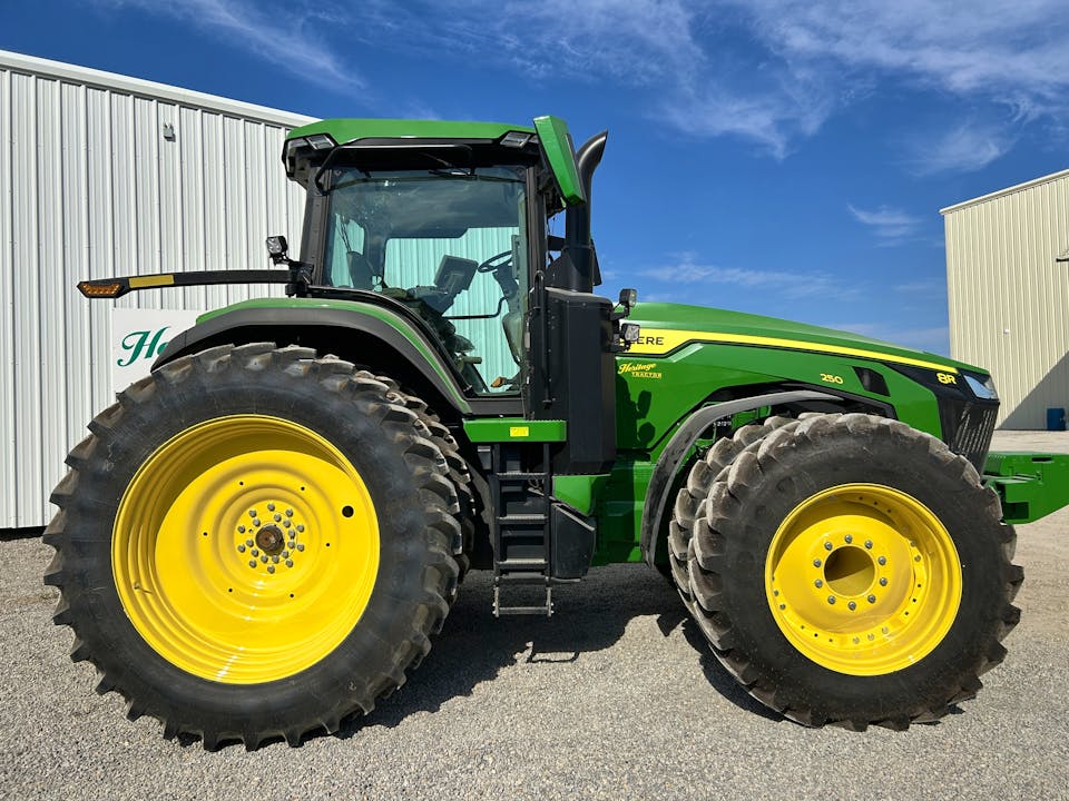 John Deere 8R 250