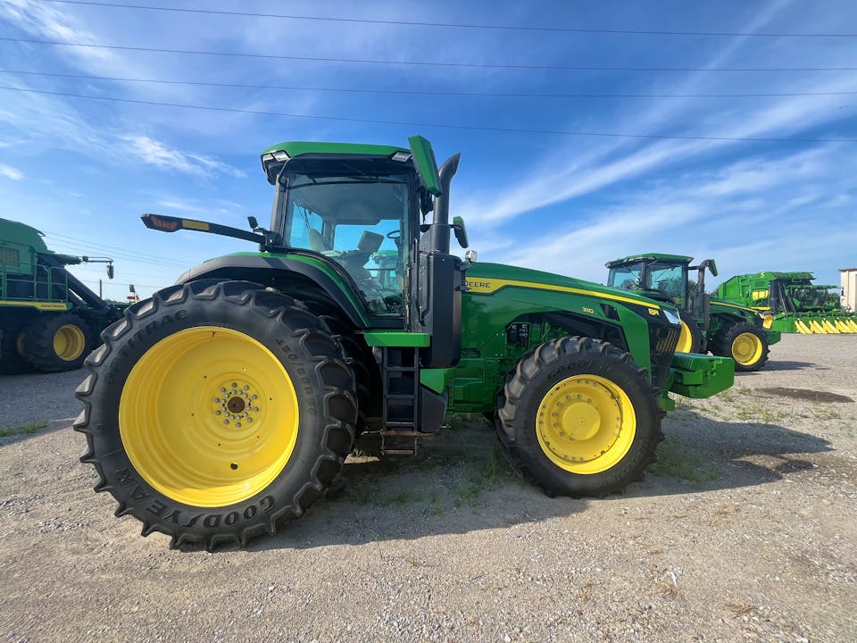 John Deere 8R 310