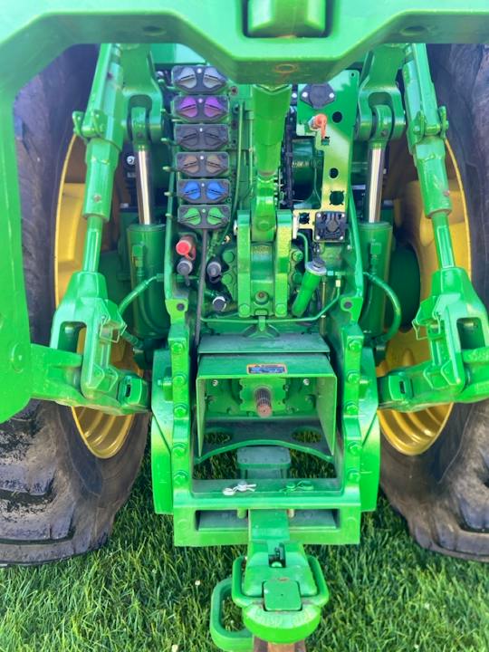 John Deere 8R 410
