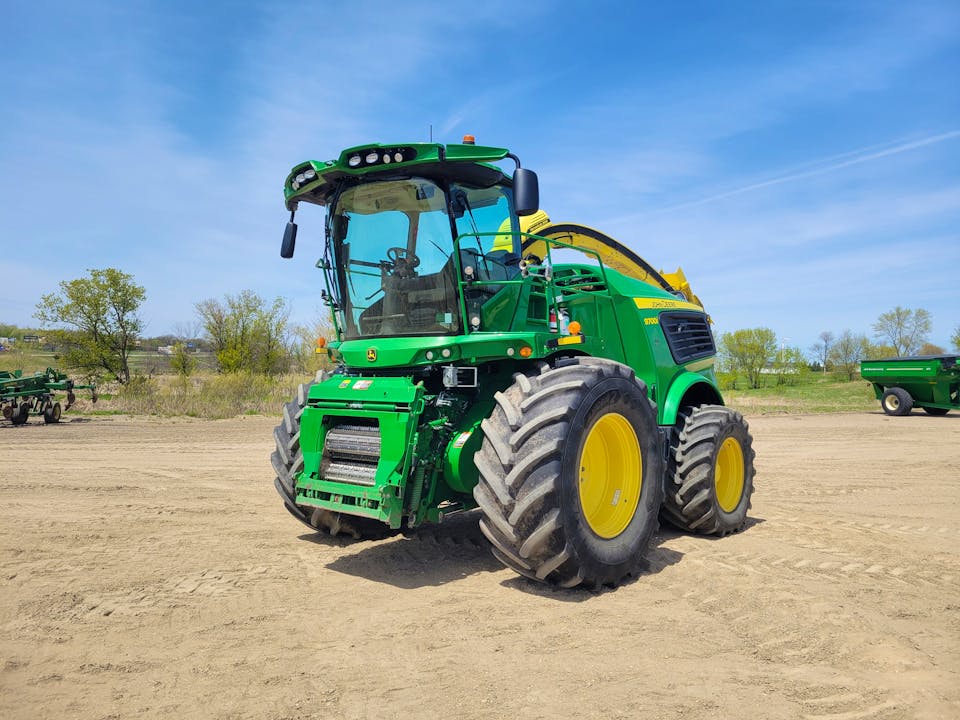 John Deere 9700