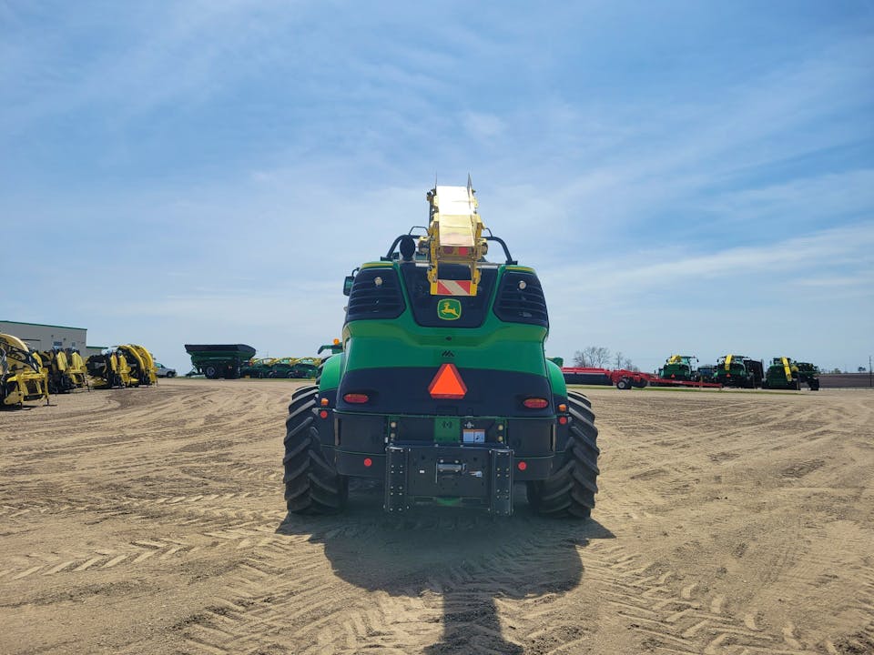 John Deere 9700