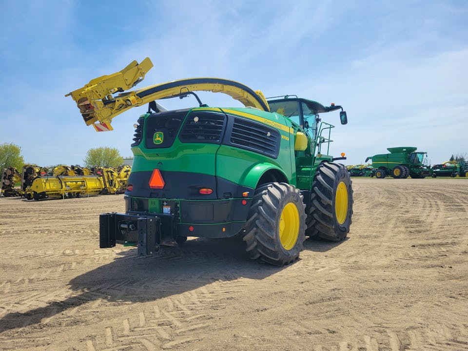 John Deere 9700