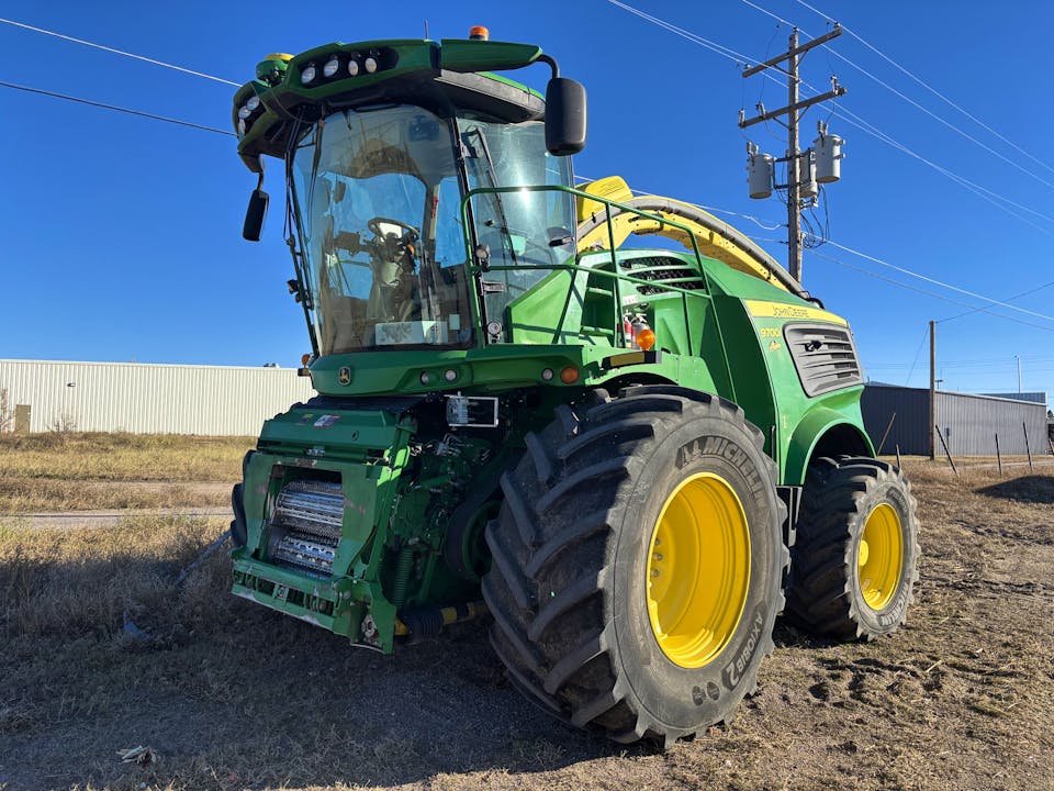 John Deere 9700