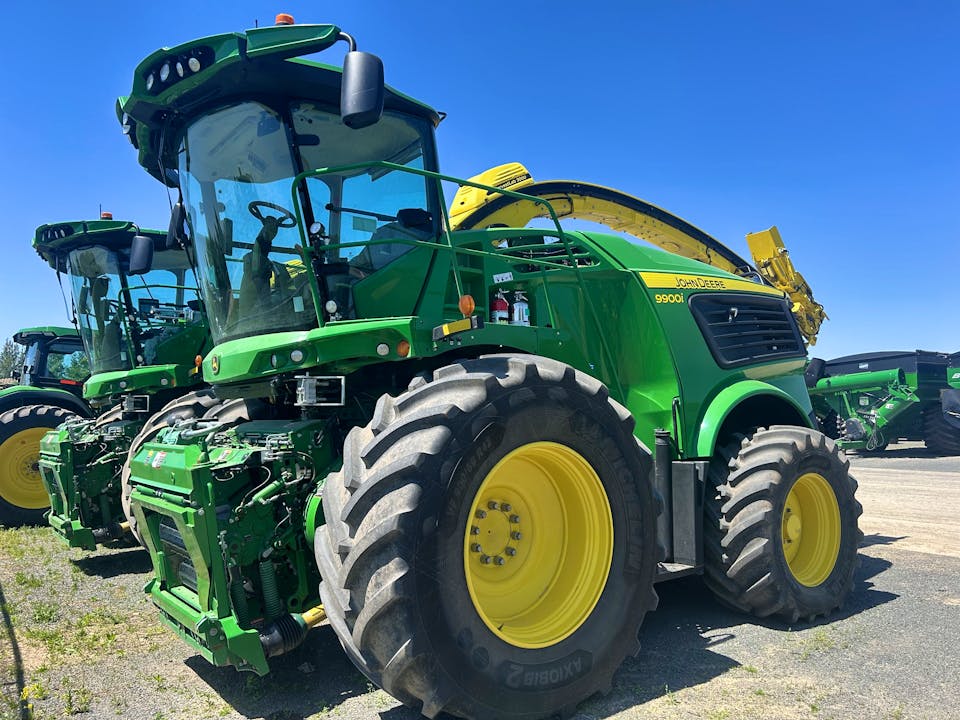 John Deere 9900