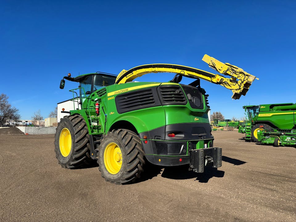 John Deere 9900