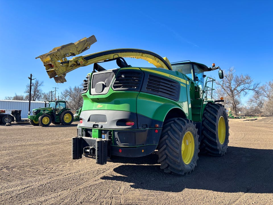 John Deere 9900