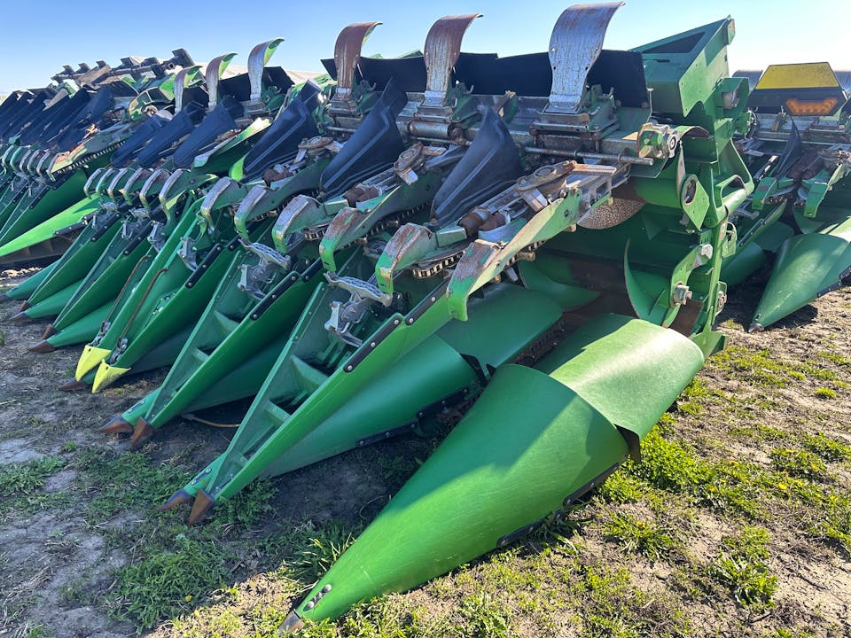 John Deere C12F