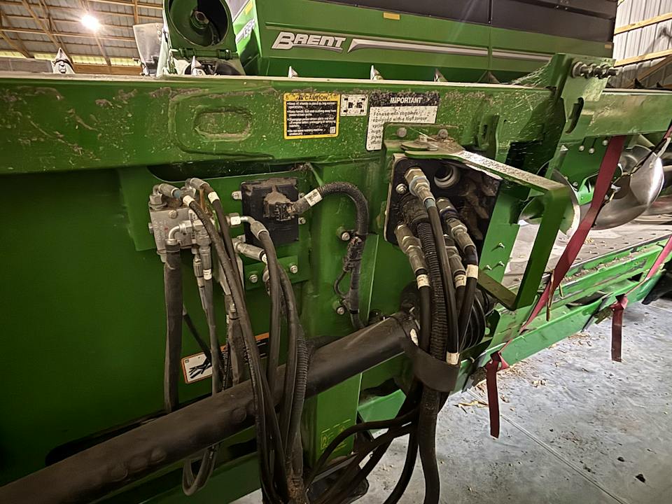 John Deere C16R