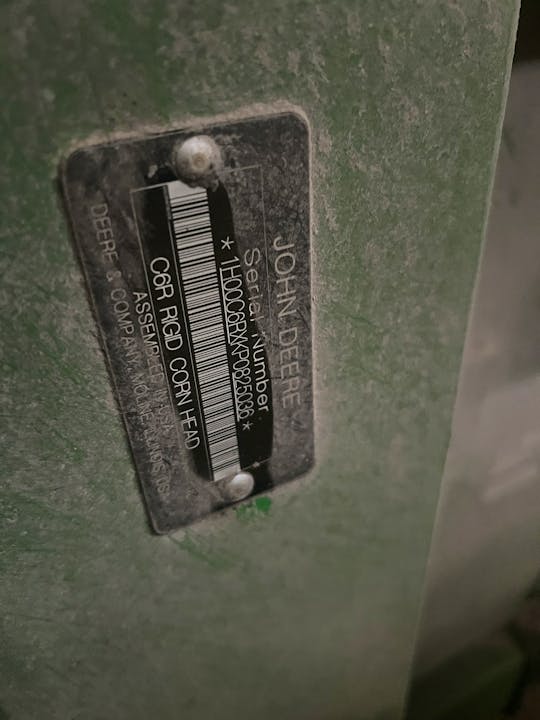 John Deere C6R