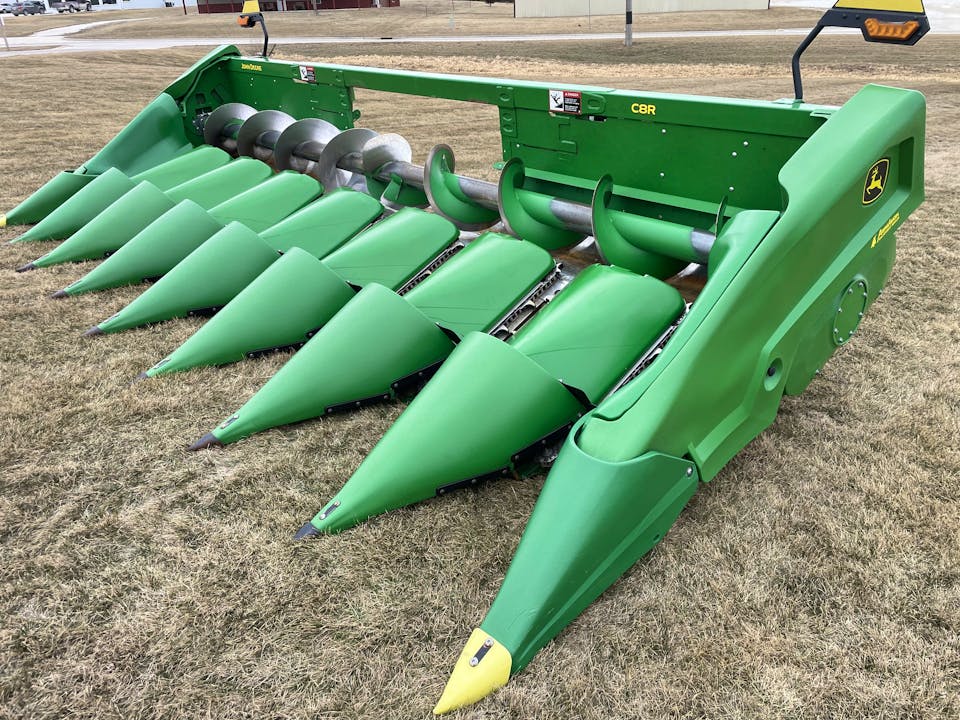 John Deere C8R