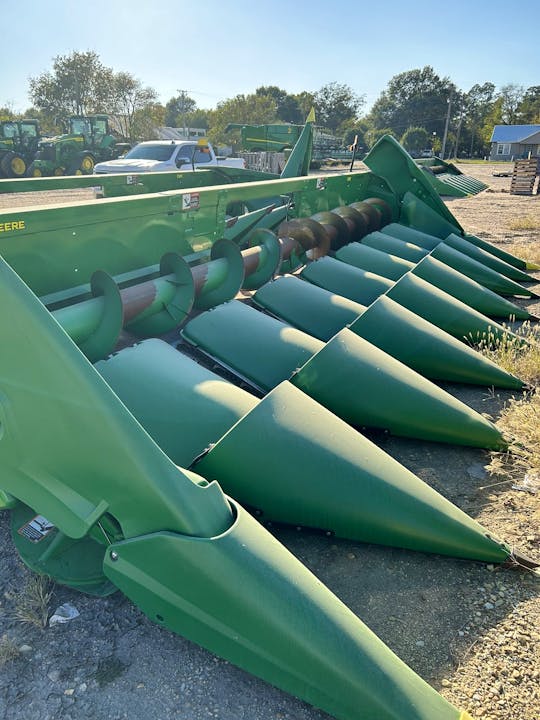 John Deere C8R