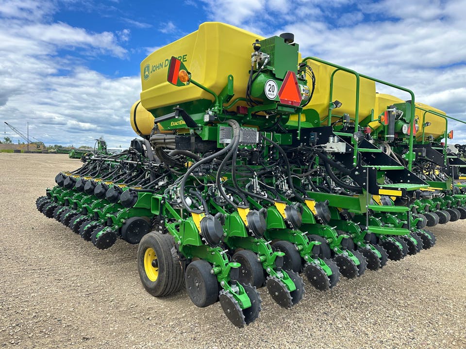 John Deere DB44