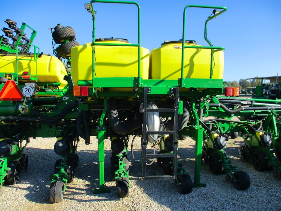 John Deere DR18