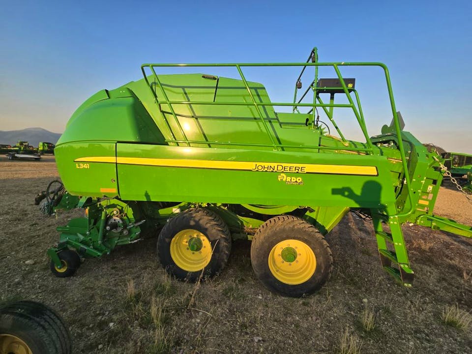 John Deere L341