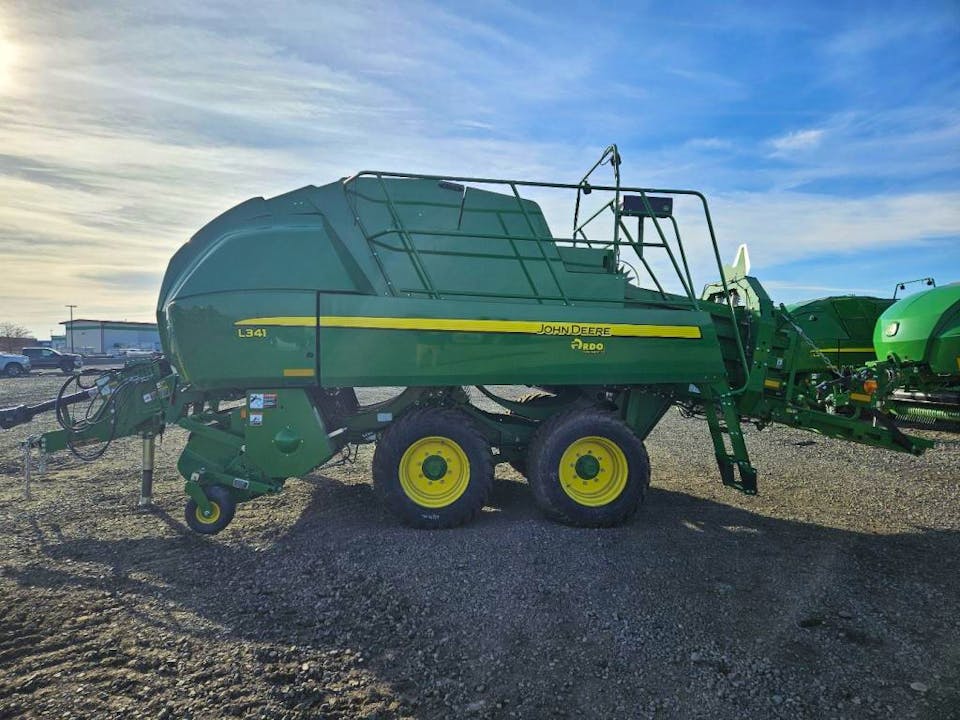 John Deere L341