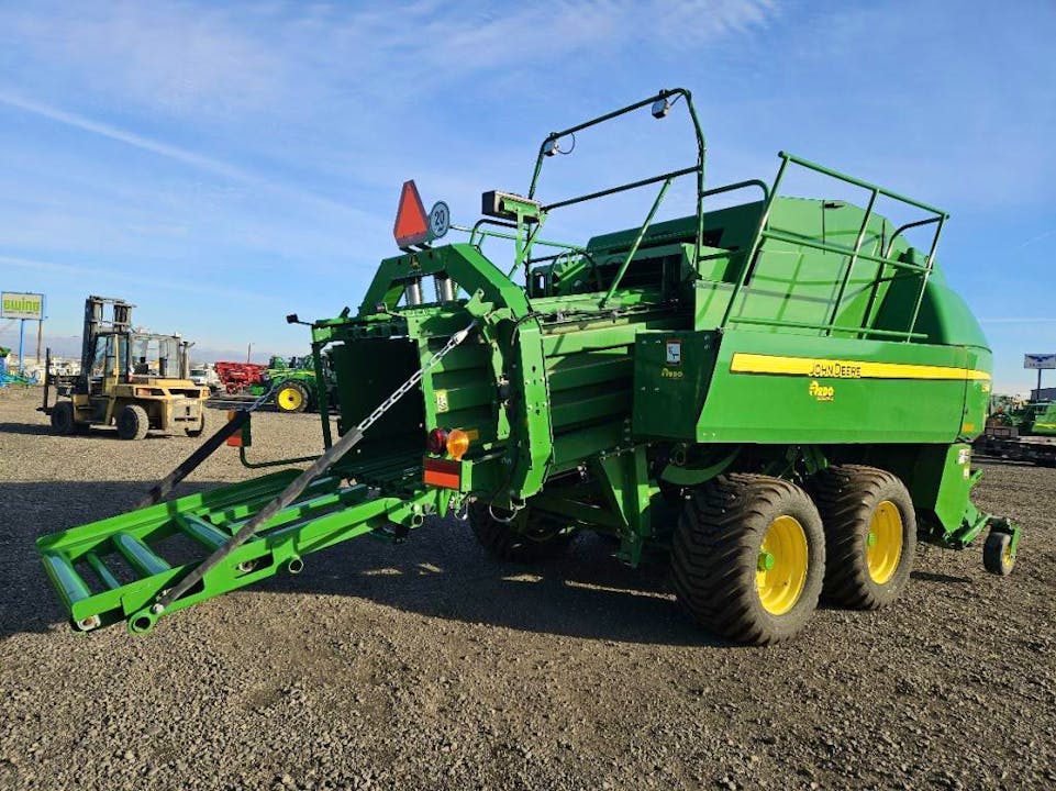 John Deere L341