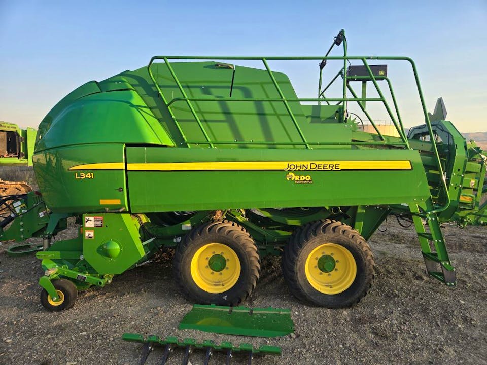 John Deere L341