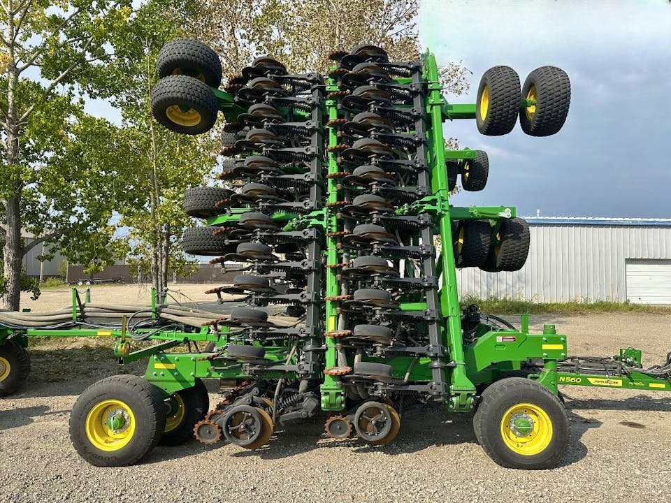 John Deere N560