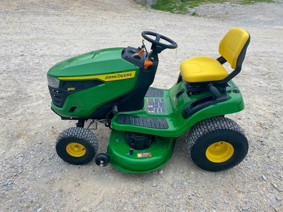 John Deere S110