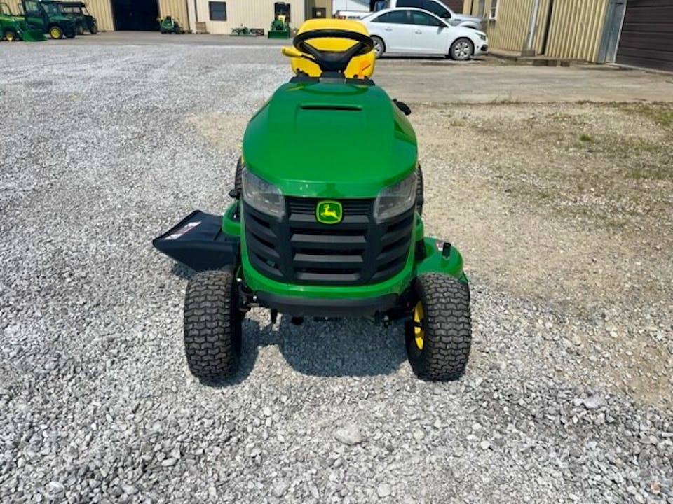 John Deere S110