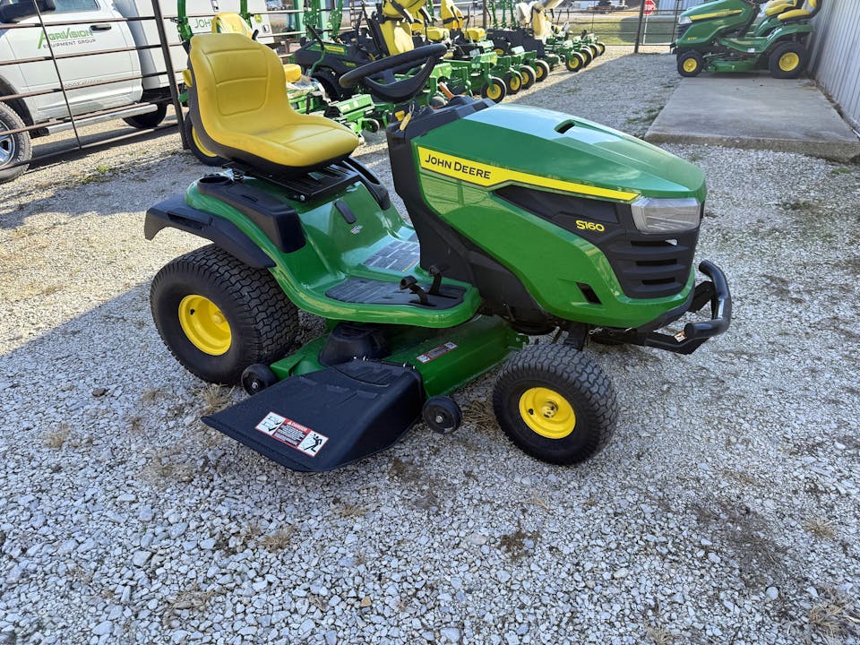 John Deere S160