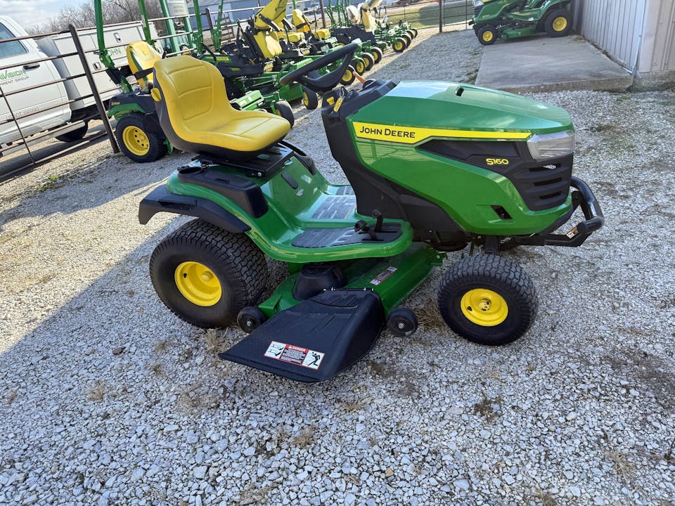 John Deere S160