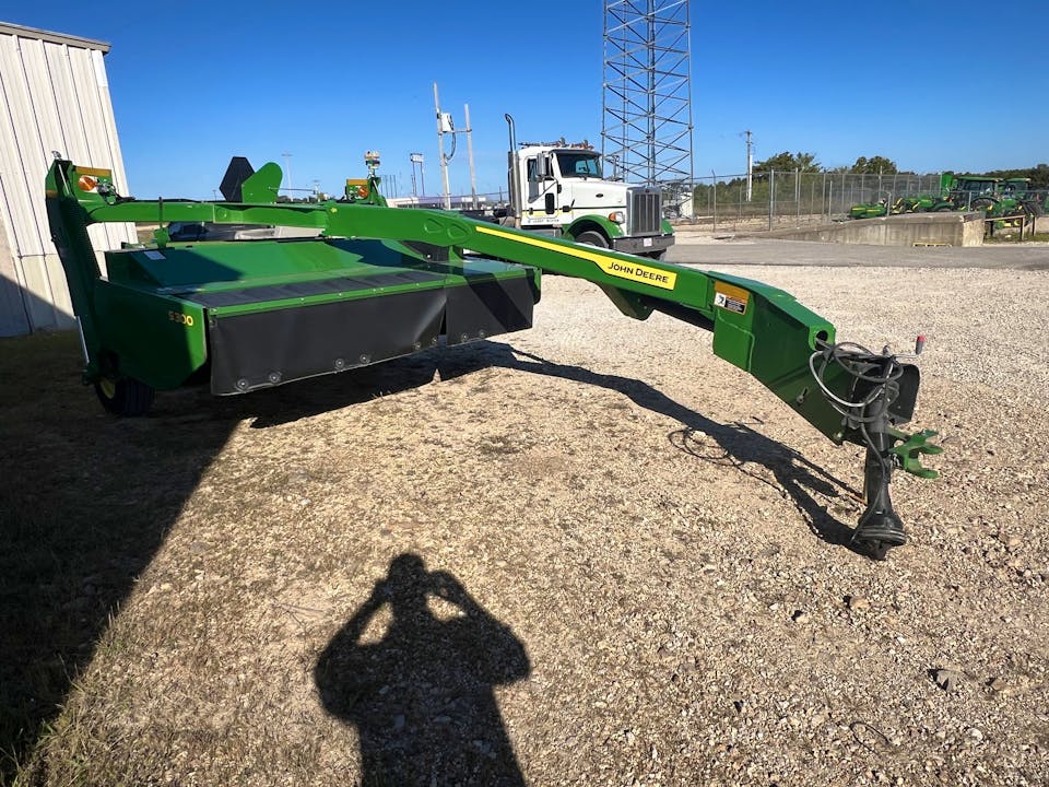 John Deere S300