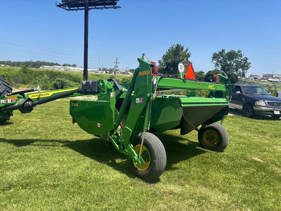 John Deere S300