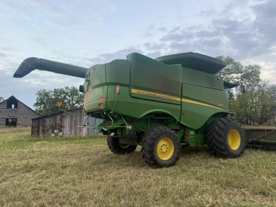 John Deere S770