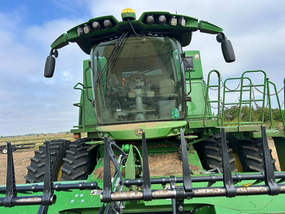 John Deere S770