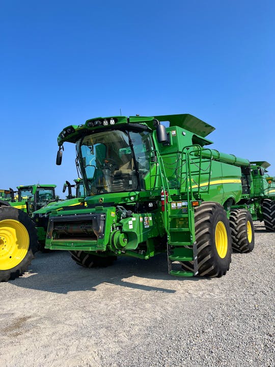 John Deere S770