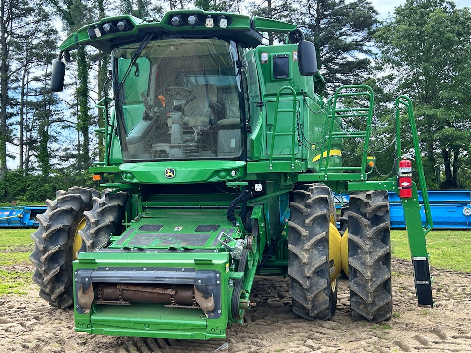John Deere S770