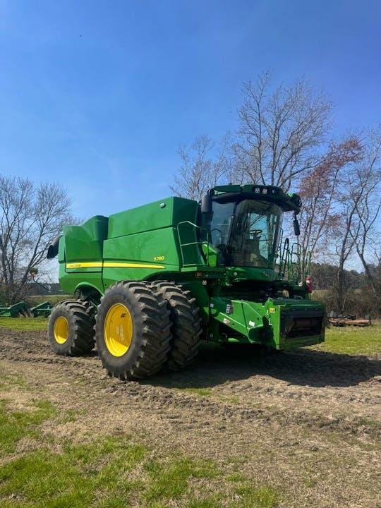 John Deere S780
