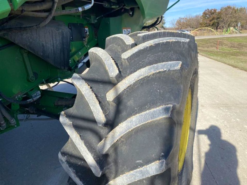 John Deere S780