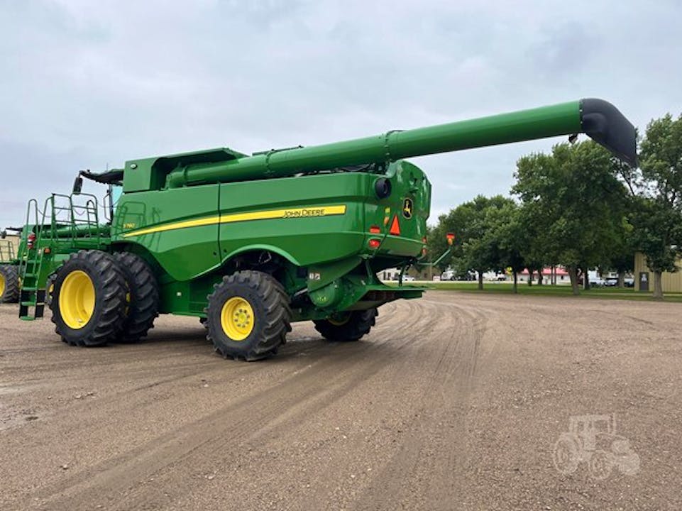 John Deere S780