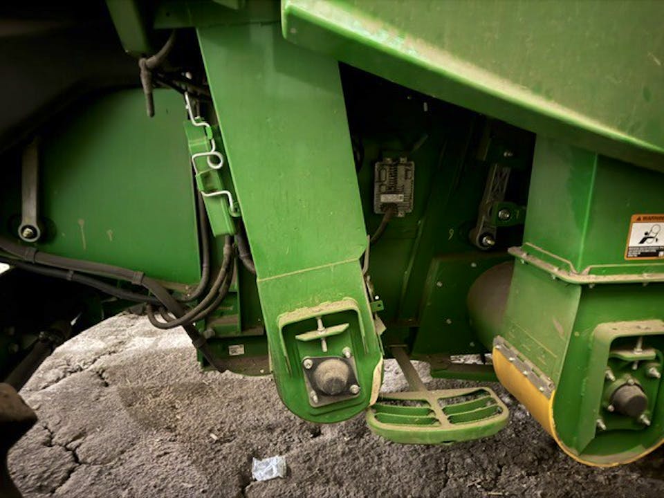 John Deere S780