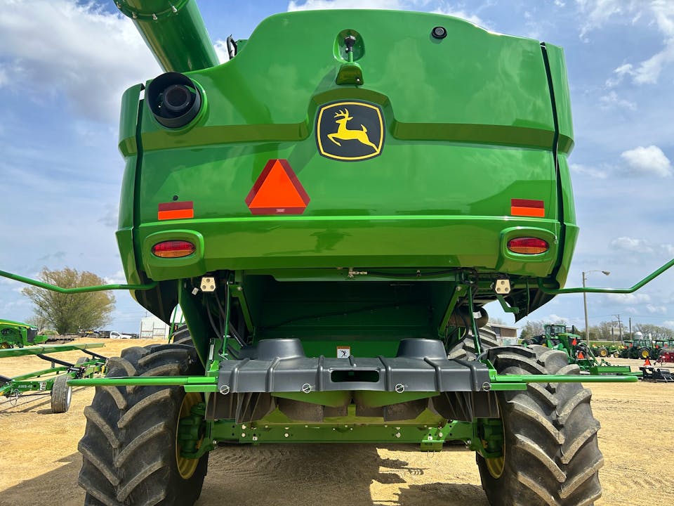 John Deere S780