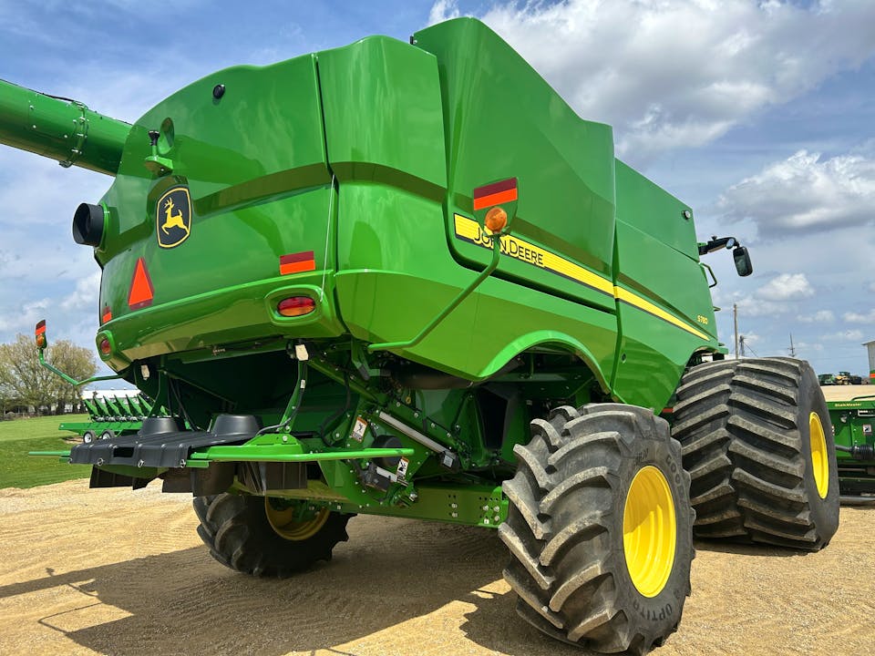 John Deere S780