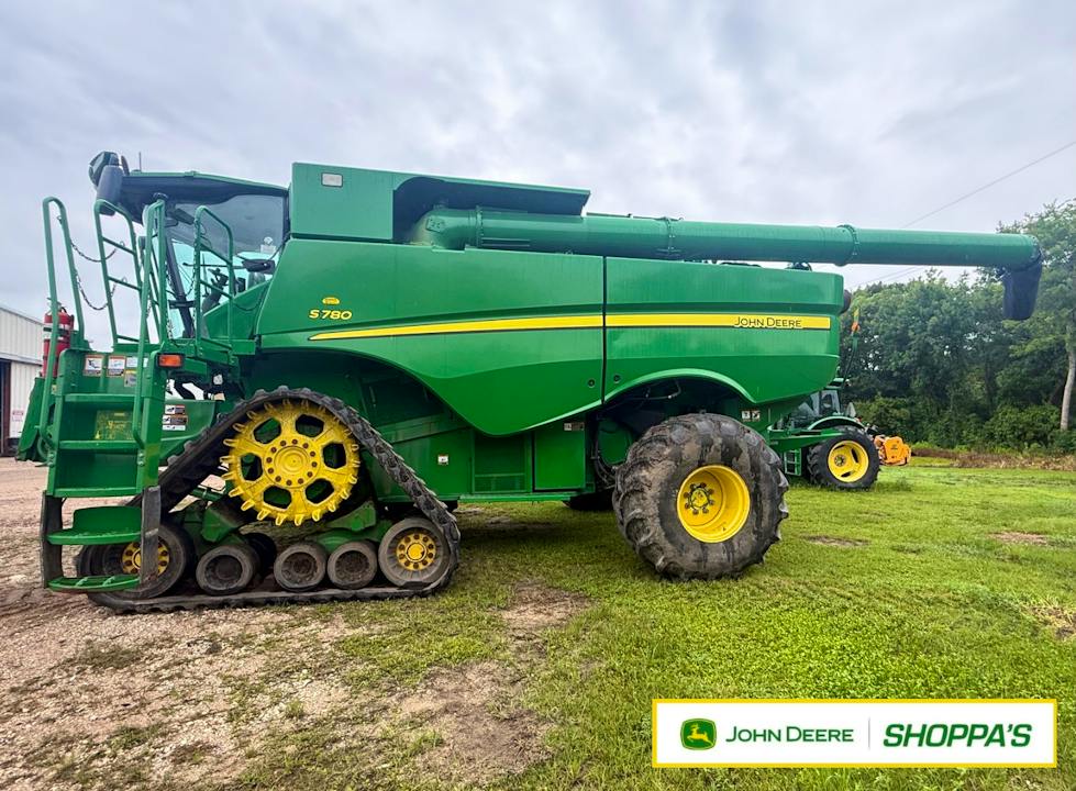 John Deere S780