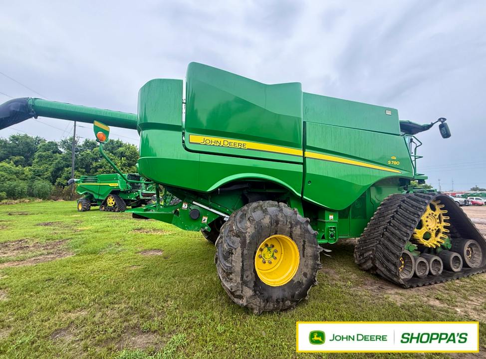 John Deere S780