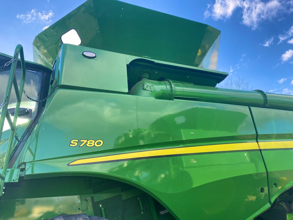 John Deere S780