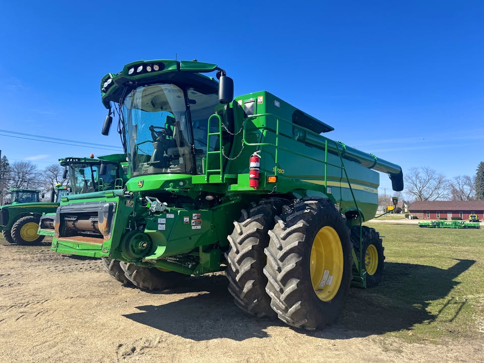 John Deere S780